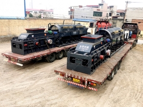 兩台1500x1000大型鵝卵石爱威奶安卓下载發貨